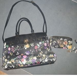 Beautiful Oversize Purse-Bag-Tote-Overnight Bag with wallet